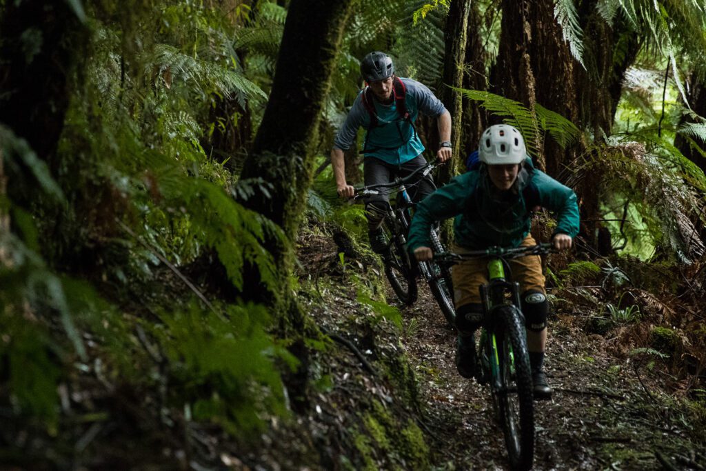 Best Gifts for Mountain Bikers in 2021 | Glamper Tech